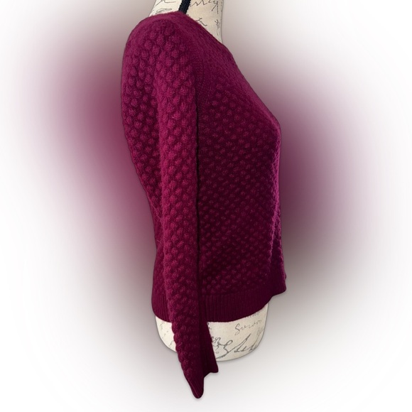 Banana Republic Sweater - Picture 2 of 5